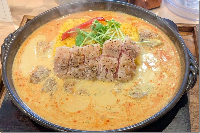 豚ステーキ 十一 箱崎店でランチ 豚ステーキ カレー レギュラーの大盛り