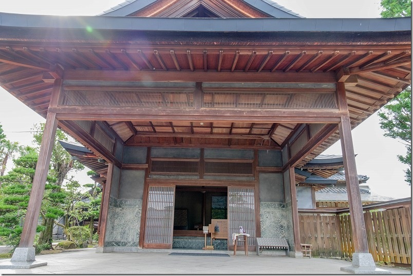 旧蔵内邸の玄関