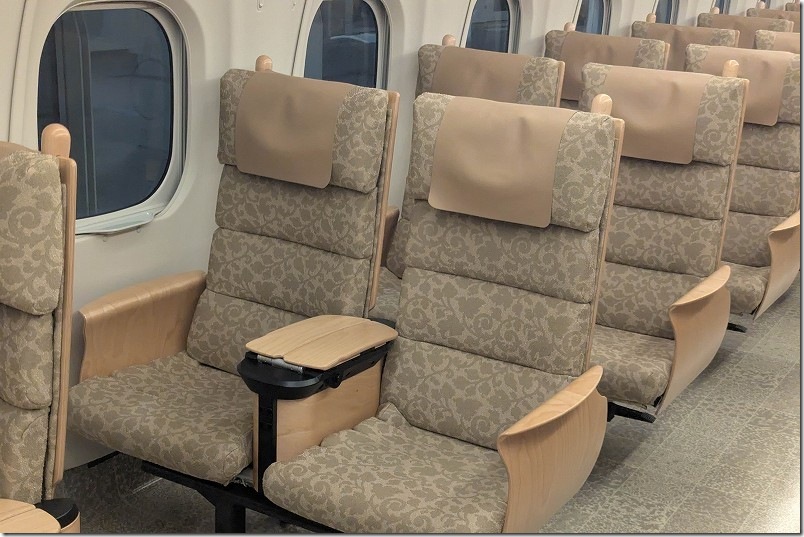 西九州新幹線 かもめ【車内・座席】 指定席 2列+2列