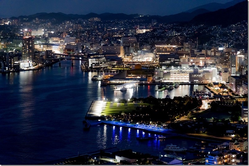 18:40 鍋冠山展望台からの夜景 長崎市街地の街の明かり
