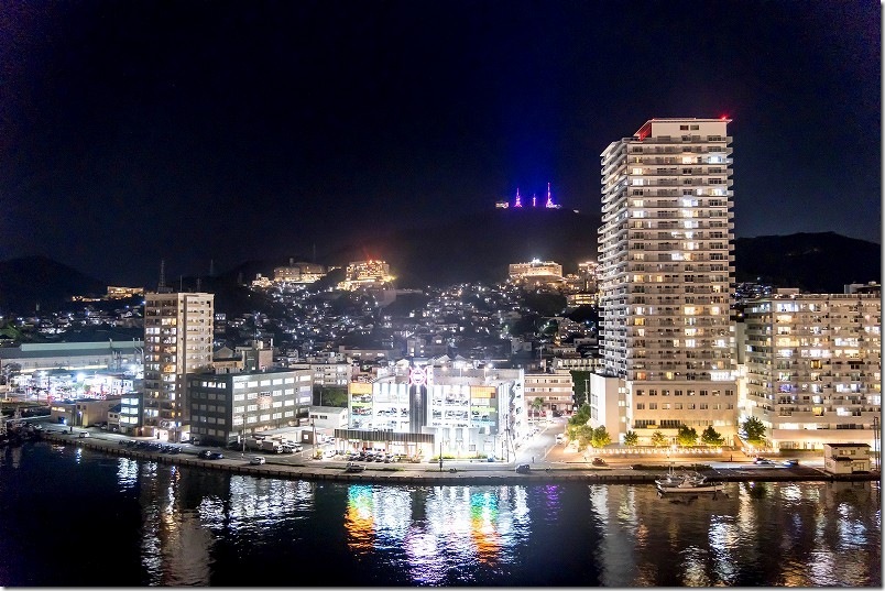 長崎県庁 8F 展望テラスからの夜景 稲佐山方面の夜景