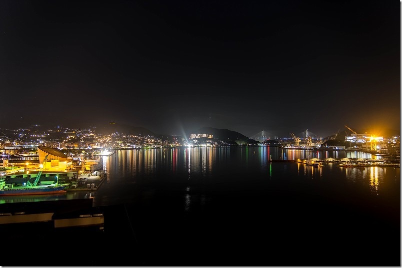 長崎県庁 8F 展望テラスからの夜景 長崎港の夜景【女神大橋 方面】