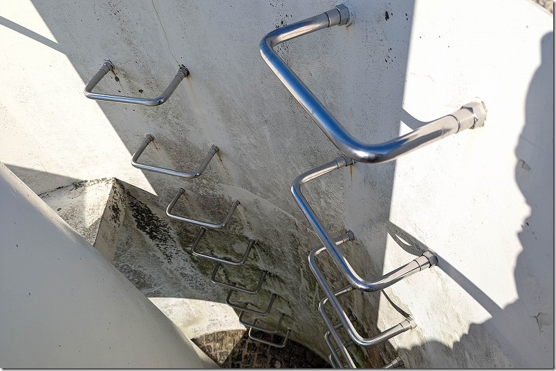 百合ケ岳公園展望台のハシゴ