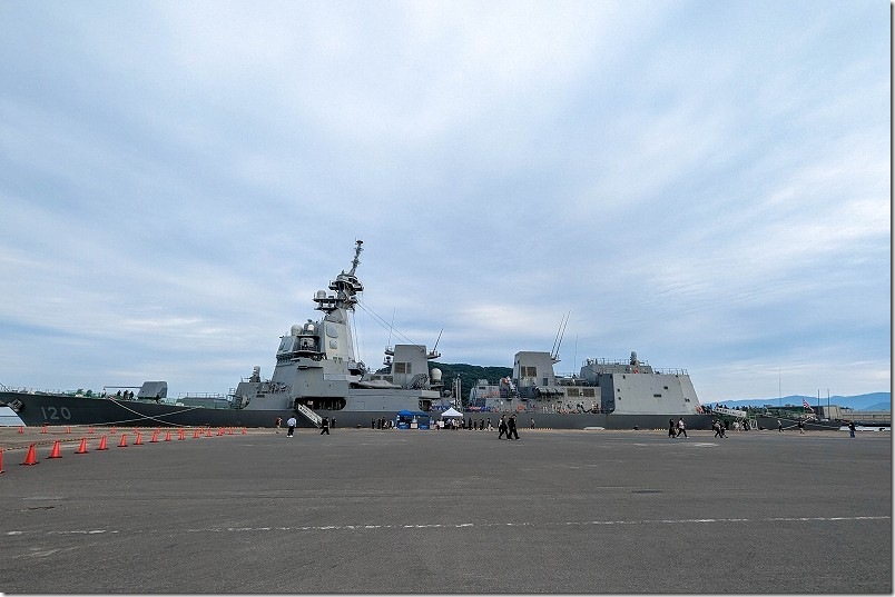妙見埠頭へ停泊中の護衛艦 しらぬい