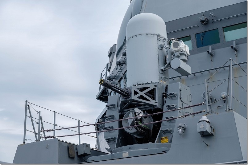 護衛艦 しらぬい 高性能20mm機関砲（CIWS）【近接防御用】