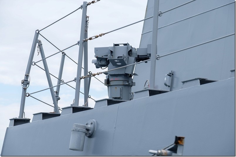 護衛艦 しらぬい 水上艦用機関銃 12.7mm【遠隔操作型】