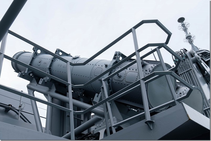 護衛艦 しらぬい 4連装ミサイル発射筒【90式艦対艦誘導弾 SSM-1B】