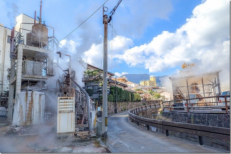 ハウルの動く城みたい!別府・鉄輪温泉の湯けむり源泉装置がスチームパンク感満載 ハウルの動く城みたい!別府・鉄輪温泉の湯けむり源泉装置がスチームパンク感満載