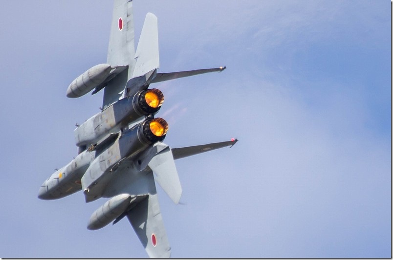 F15戦闘機のアフターバーナー写真 築城航空祭