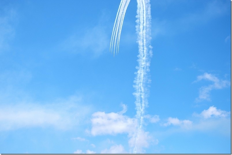 6機編隊のロール（でんぐり返し）の大技