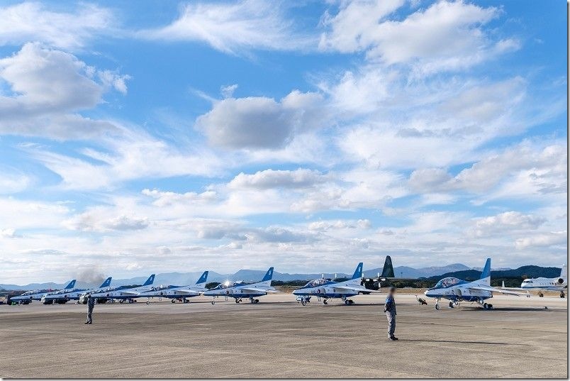 築城基地航空祭 演技終了後の見学【T4ブルーインパルスの展示や記念撮影】