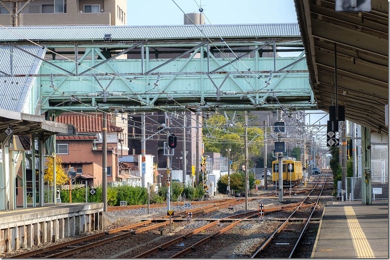 ポスター構図の撮影場所を検証【ホーム・踏切】 ポスター構図の撮影場所を検証【ホーム・踏切】