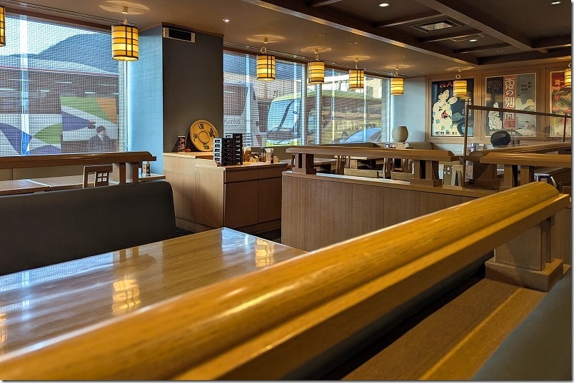 亀の井ホテル 朝食【1階 熊八亭の店内】