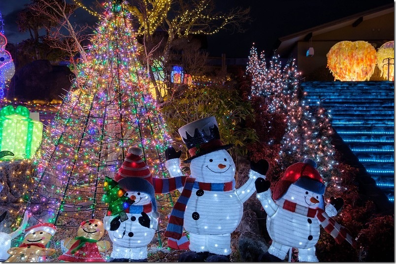 道の駅 おおとう桜街道のイルミネーション 雪だるまとツリー 道の駅 おおとう桜街道のイルミネーション 雪だるまとツリー