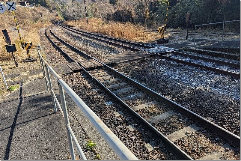 久大本線 野矢駅のホーム・構内踏切