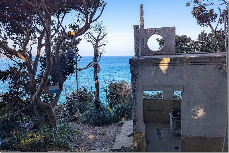 沖ノ島展望所へ到着【織幡神社から所要時間5分】