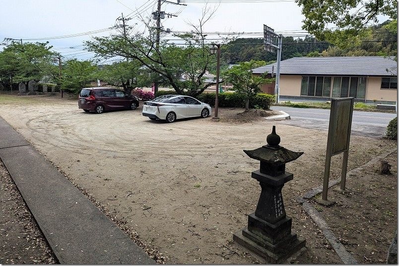 糸島「六所神社」の駐車場