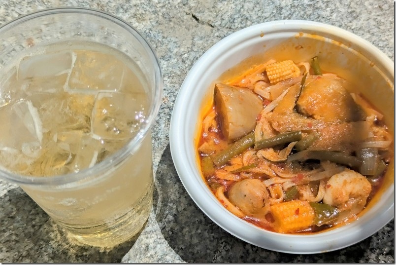 鳥飼八幡宮 カレーフェスティバル ROCK食堂 トムヤムクンヌードル｜800円