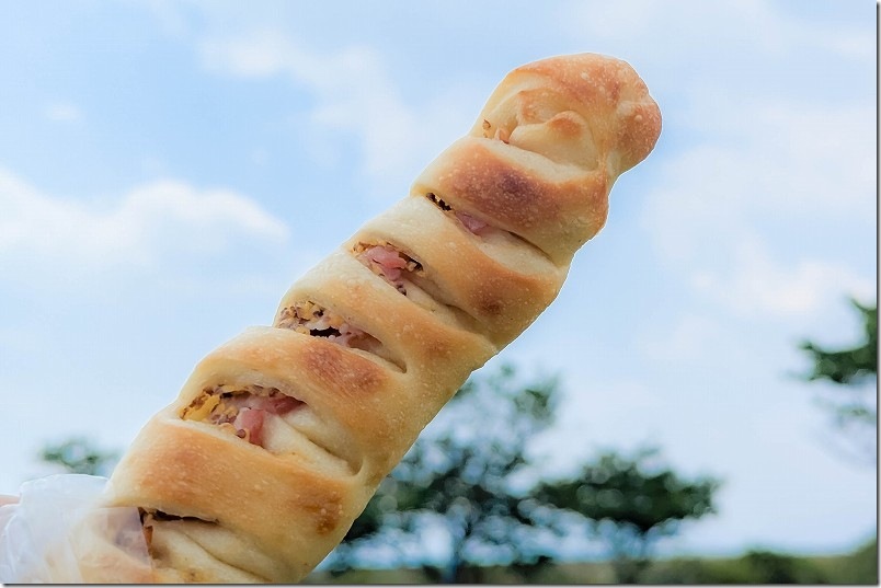ベーコンフランス220円｜佐賀 Bakery Aquaのパンを実食レビュー