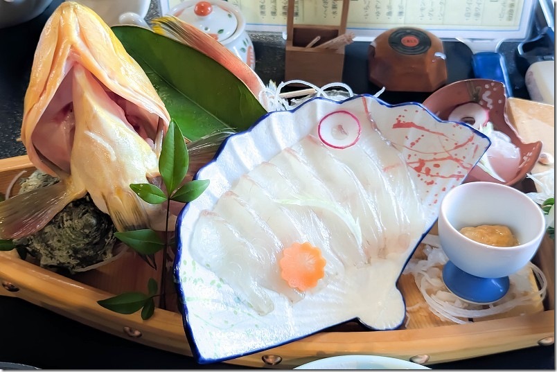 壱岐・繁屋千賀荘の夕食｜舟盛りのお刺身1人分