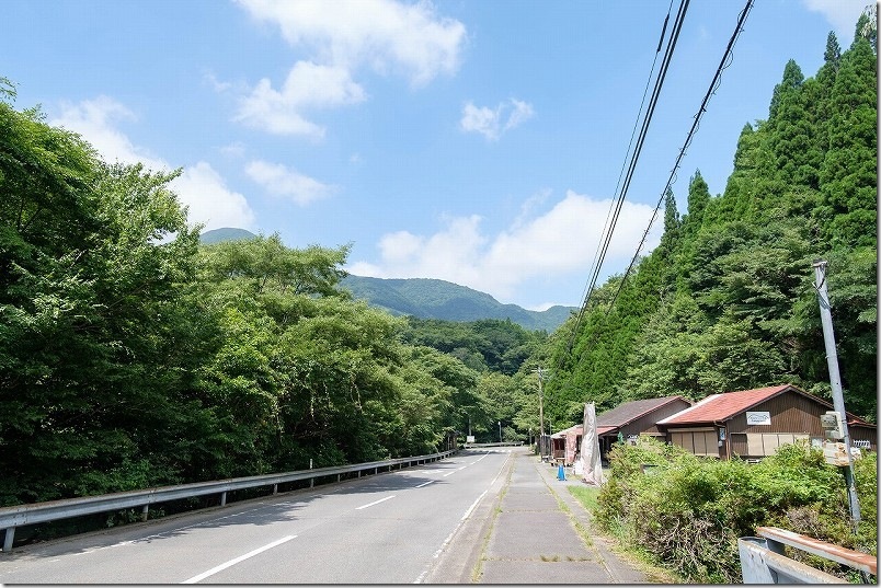 駐車場から男池湧水へ 駐車場から男池湧水へ