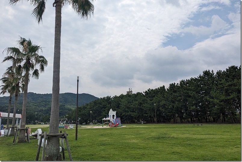長垂海浜公園の遊具や芝生広場|今宿 長垂海浜公園の遊具や芝生広場|今宿