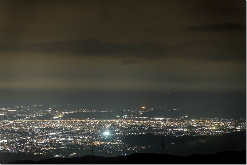 脊振山山頂から見た夜景|福岡市・福岡空港 脊振山山頂から見た夜景|福岡市・福岡空港