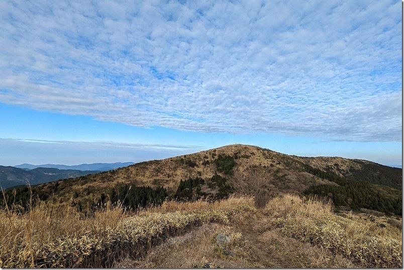 雨山頂上からの道|天山方面 雨山頂上からの道|天山方面